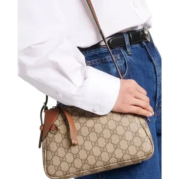 Gucci Emblem Large GG Coated Canvas Large NWT - Picture 2 of 7